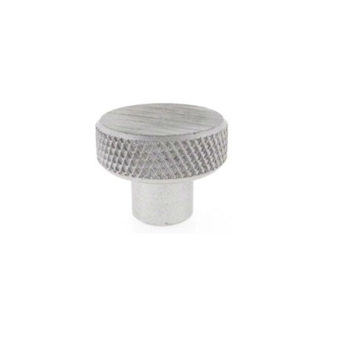 A knurled control knob that enables precision with no handle